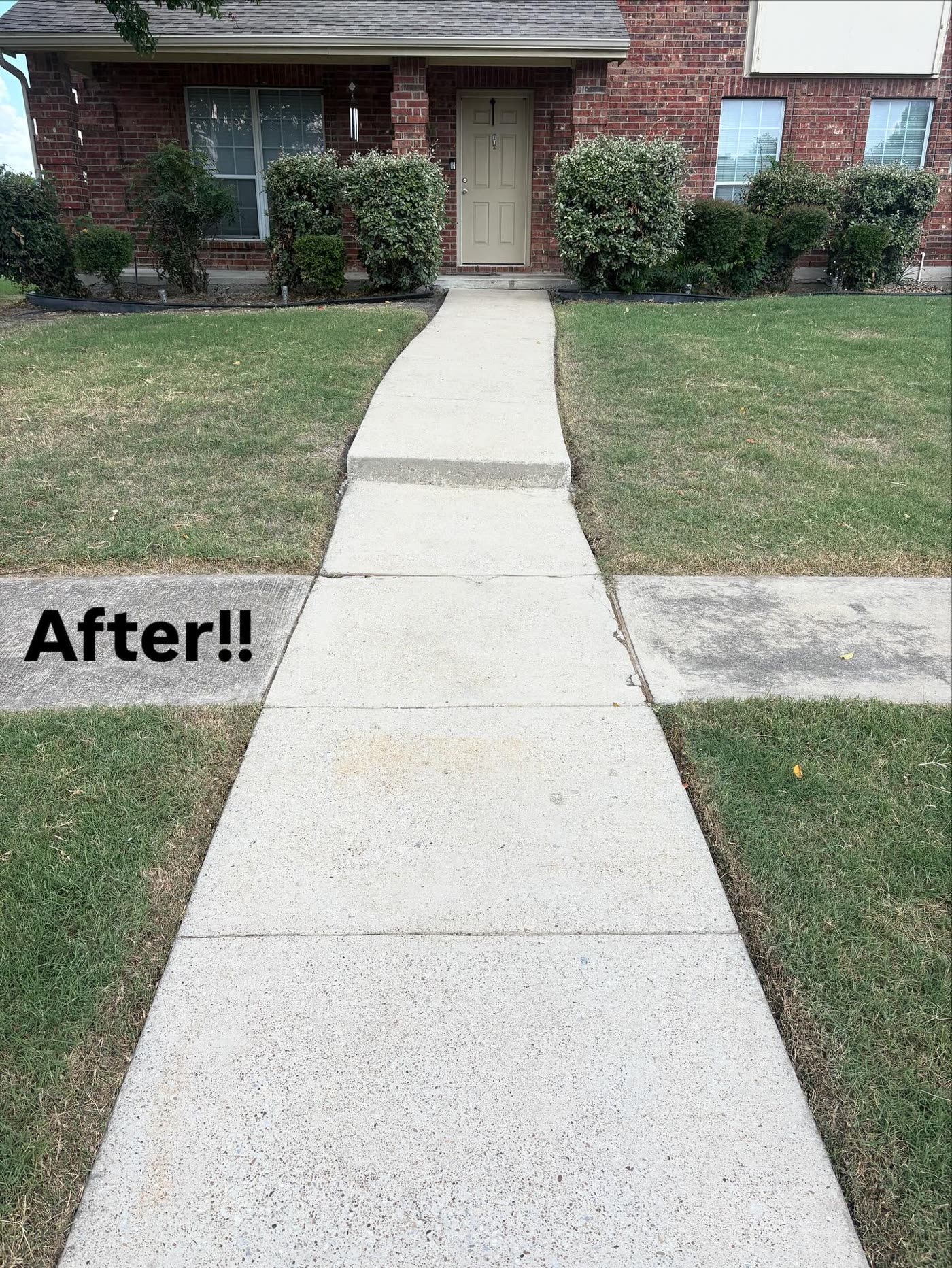 Concrete sidewalk at a Dallas-Fort Worth home after washing by Total Surface Care